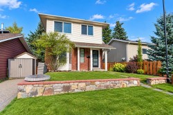 100 Coach Manor Rise SW Calgary, AB T3H 1E2
