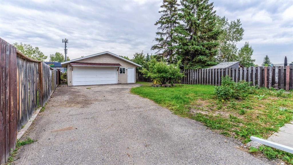 48 Doverglen Crescent Se, Calgary, AB
