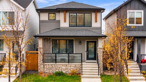 15113 37 Street Sw, Calgary, AB 