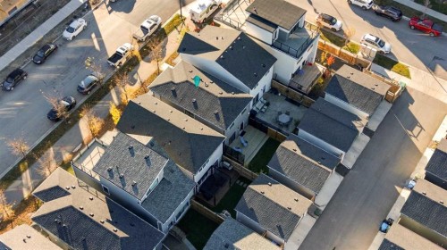 15113 37 Street Sw, Calgary, AB 