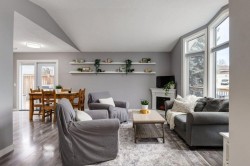 228 Deer Ridge Place SE Calgary, AB T2J 2X2