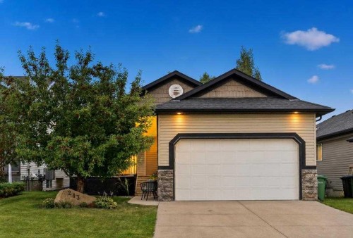 213 Westcreek Springs  Chestermere, AB T1X 1N7
