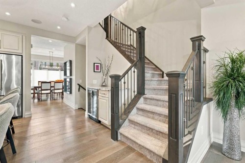 1920 43 Avenue Sw, Calgary, AB 