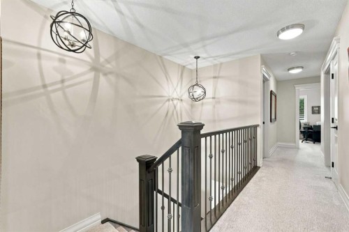 1920 43 Avenue Sw, Calgary, AB 