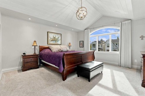 1920 43 Avenue Sw, Calgary, AB 