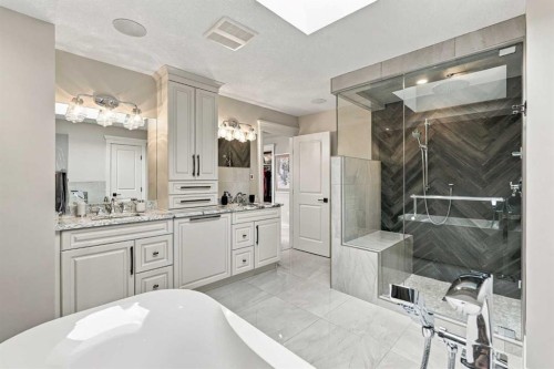 1920 43 Avenue Sw, Calgary, AB 