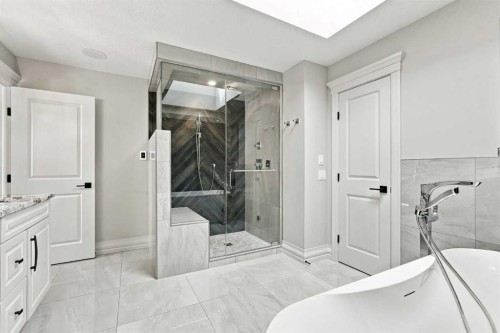 1920 43 Avenue Sw, Calgary, AB 