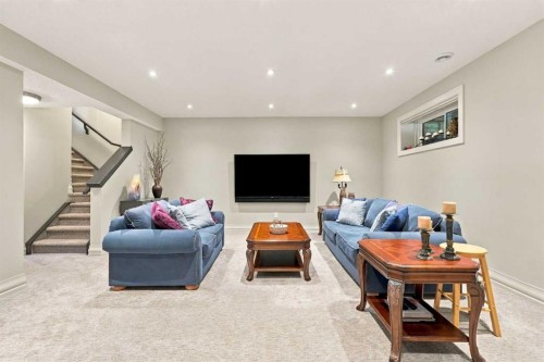 1920 43 Avenue Sw, Calgary, AB 