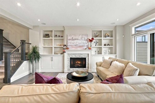 1920 43 Avenue Sw, Calgary, AB 