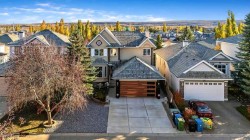 7 Springbank View SW Calgary, AB T3H 4J5