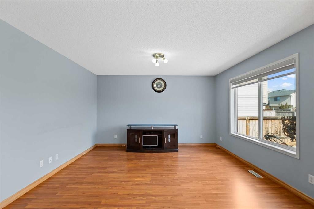 6 Martin Crossing Way Ne, Calgary, AB