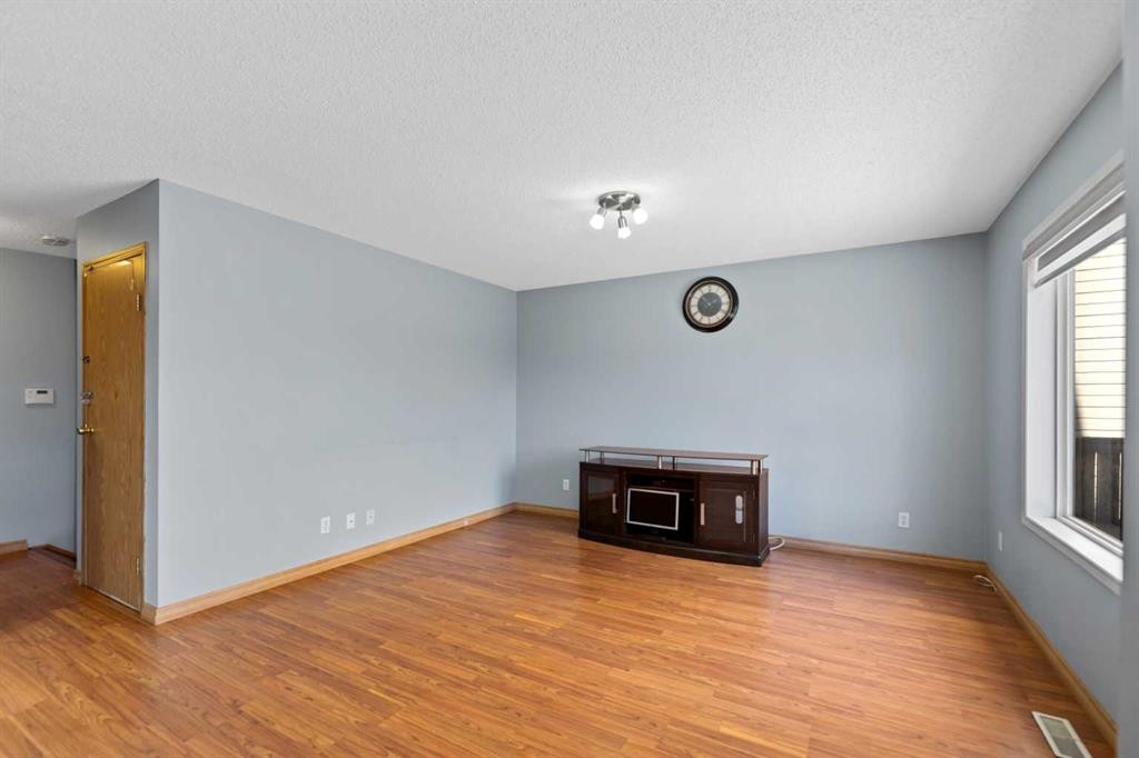 6 Martin Crossing Way Ne, Calgary, AB
