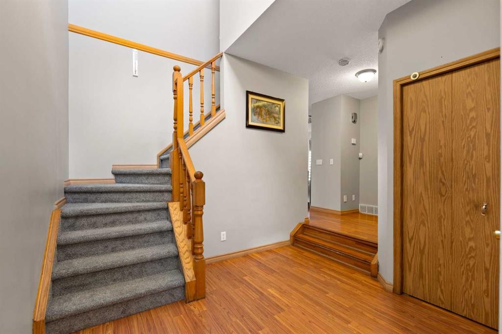 6 Martin Crossing Way Ne, Calgary, AB