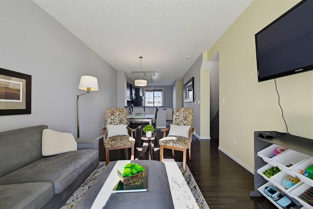 79 Evansview Gardens Nw, Calgary, AB