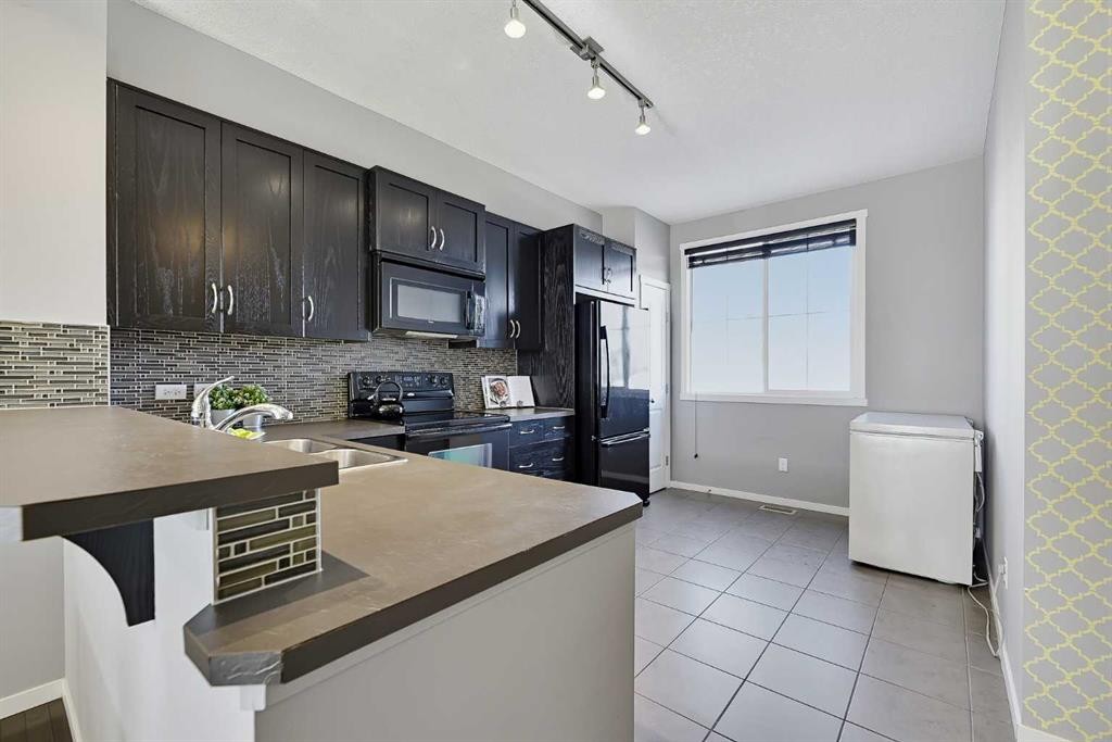 79 Evansview Gardens Nw, Calgary, AB