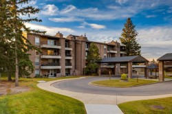 1402-201 Braeglen Close SW Calgary, AB T2W 2B1