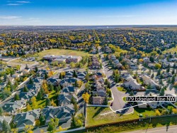 179 Edgeland Rise NW Calgary, AB T3A 4G1