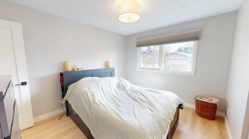 49 Sunhurst Crescent Se, Calgary, AB 