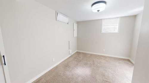 49 Sunhurst Crescent Se, Calgary, AB 