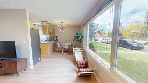 49 Sunhurst Crescent Se, Calgary, AB 