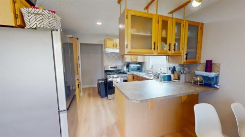 49 Sunhurst Crescent Se, Calgary, AB 