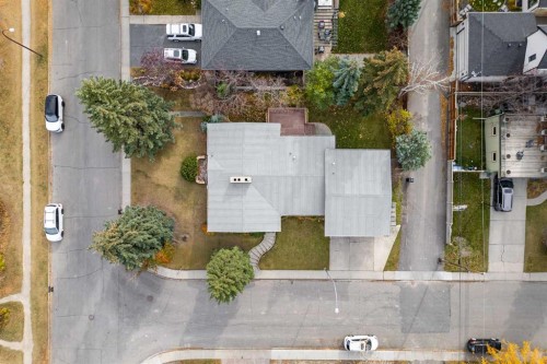 4703 14A Street Sw, Calgary, AB 