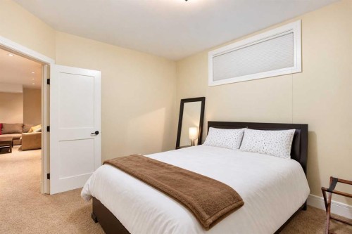 2134 3 Avenue Nw, Calgary, AB 