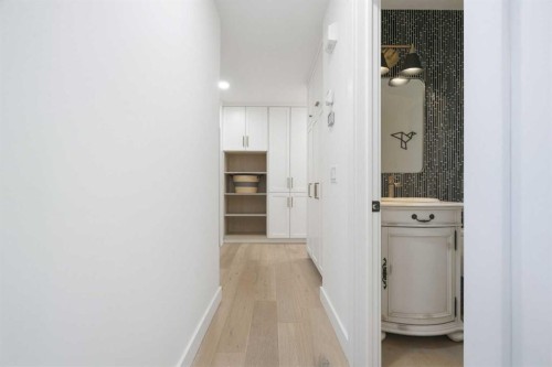 130 Chapman Close Se, Calgary, AB 