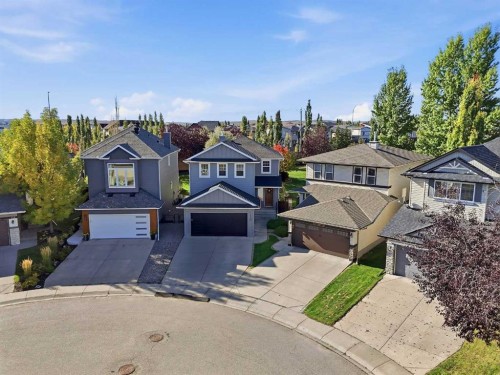 130 Chapman Close Se, Calgary, AB 