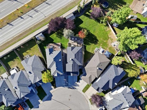 130 Chapman Close Se, Calgary, AB 