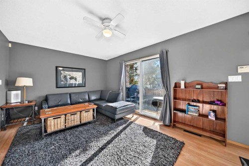 7312 36 Avenue Nw, Calgary, AB 