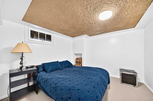 7312 36 Avenue Nw, Calgary, AB 