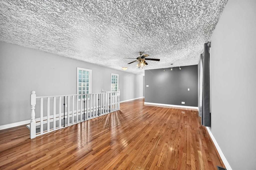 7312 36 Avenue Nw, Calgary, AB