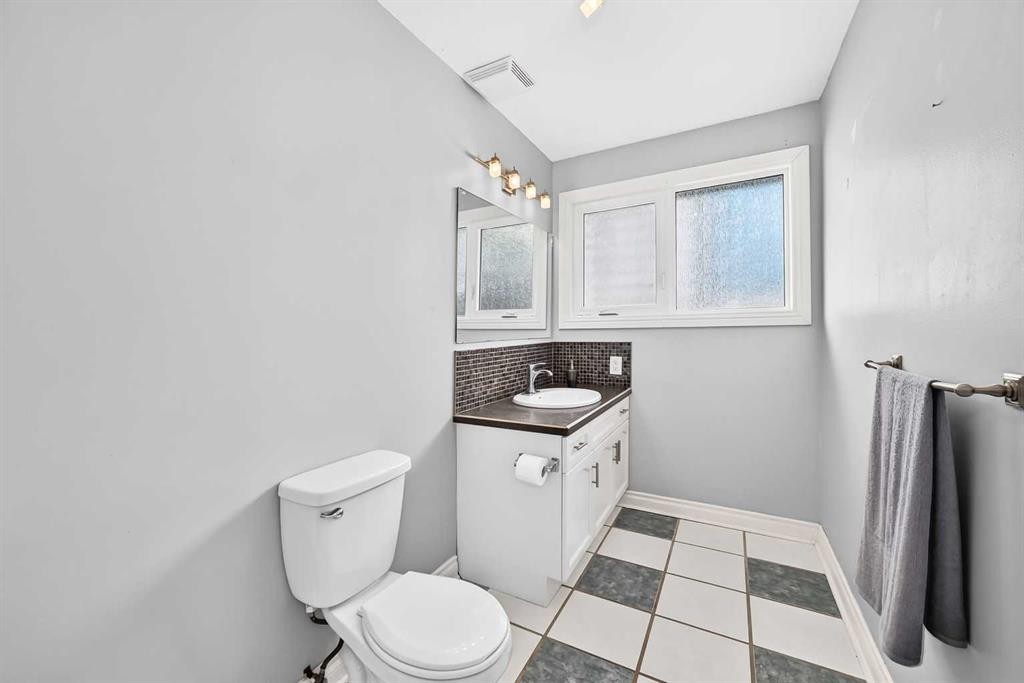 7312 36 Avenue Nw, Calgary, AB