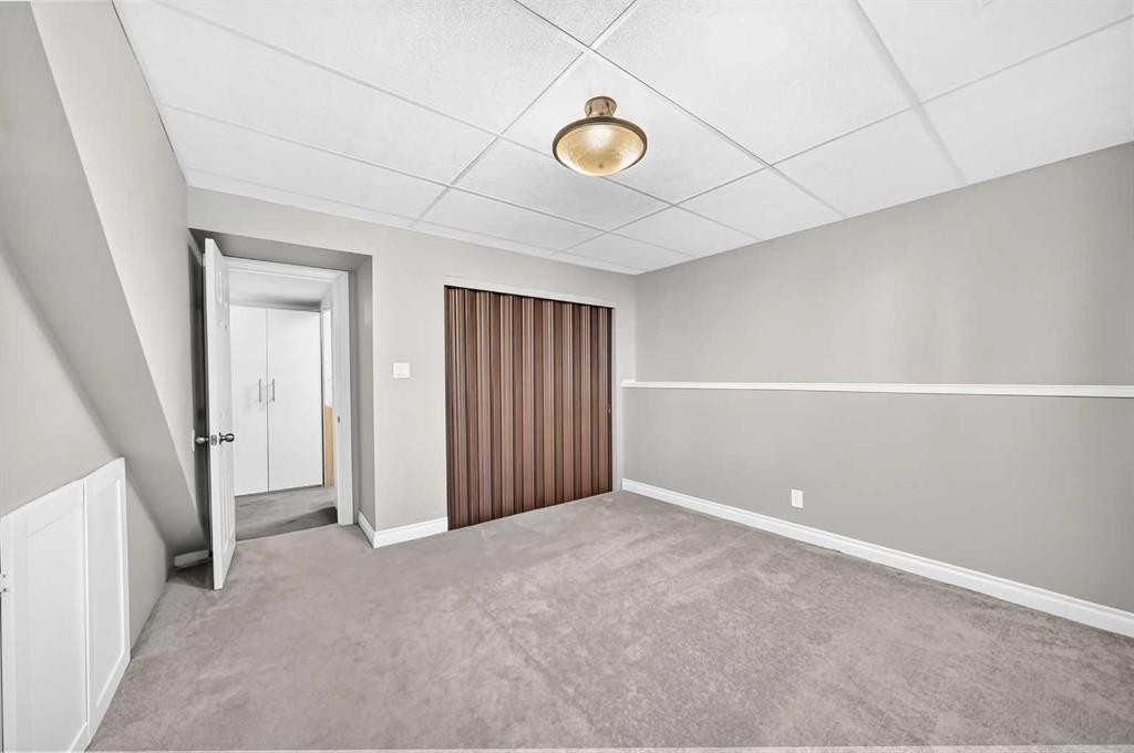 7312 36 Avenue Nw, Calgary, AB
