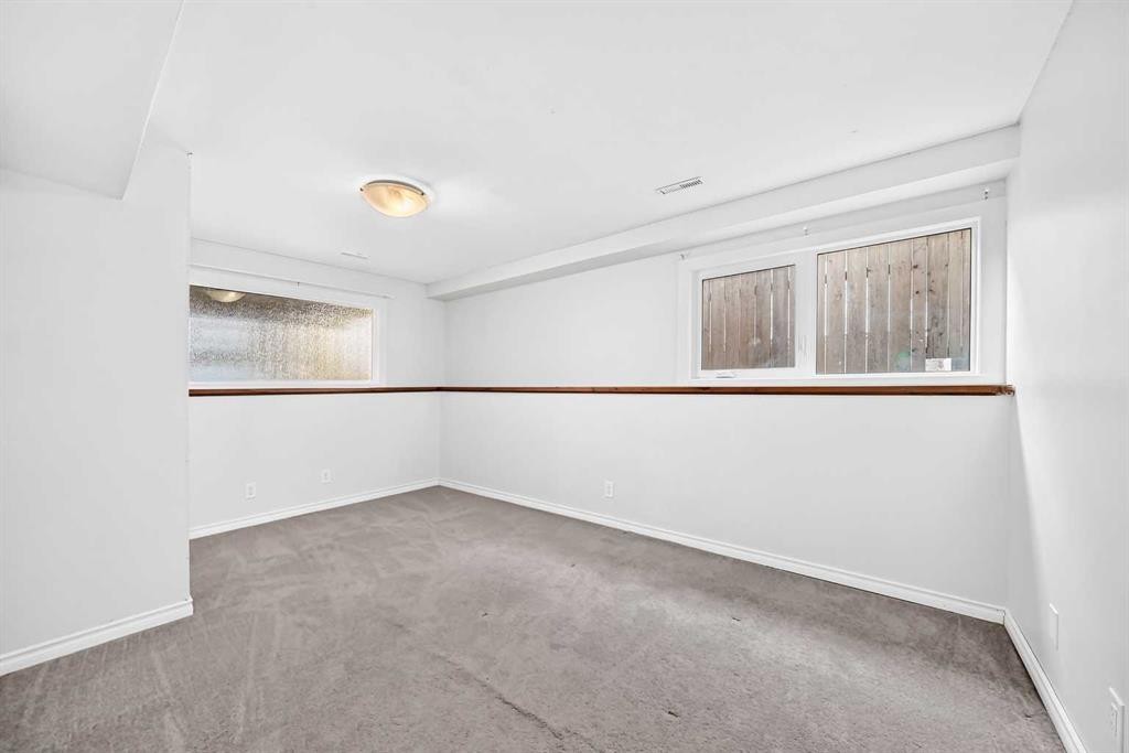 7312 36 Avenue Nw, Calgary, AB