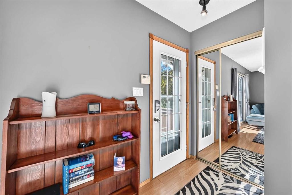 7312 36 Avenue Nw, Calgary, AB