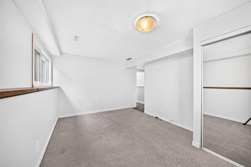 7312 36 Avenue Nw, Calgary, AB