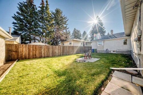 7312 36 Avenue Nw, Calgary, AB 