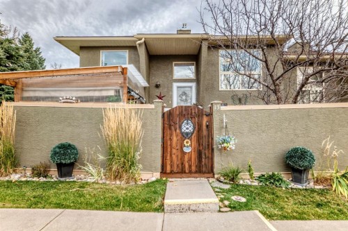 13-29 Poplar Avenue  Okotoks, AB T1S 1Z5