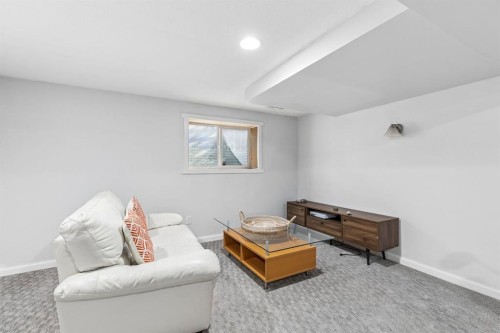 5216 18 Avenue Nw, Calgary, AB 