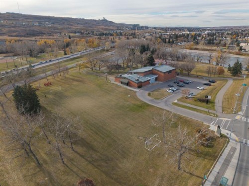 5216 18 Avenue Nw, Calgary, AB 