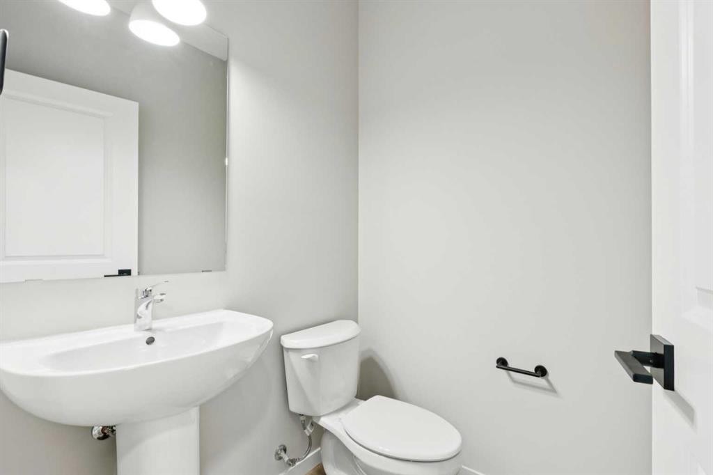 302 Hotchkiss Common Se, Calgary, AB