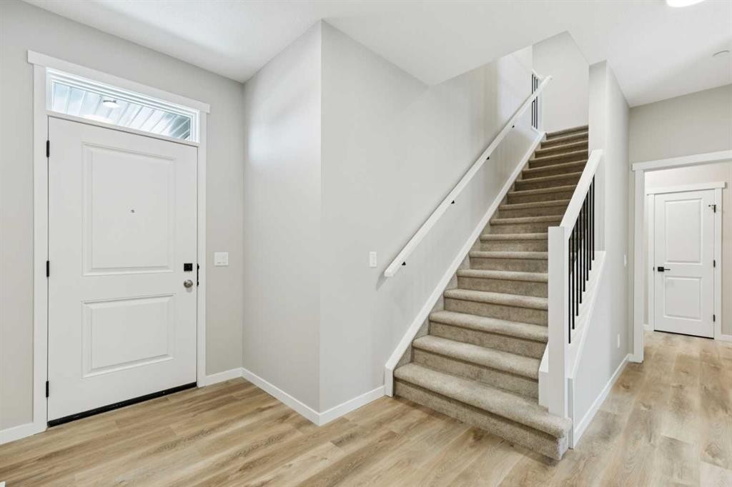 302 Hotchkiss Common Se, Calgary, AB