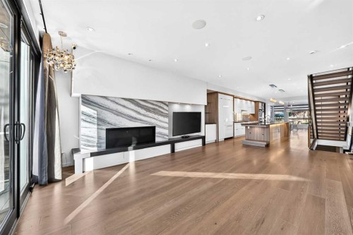 1743 8 Avenue Nw, Calgary, AB 