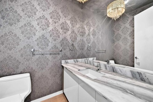 1743 8 Avenue Nw, Calgary, AB 