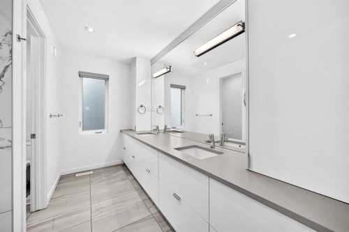 1743 8 Avenue Nw, Calgary, AB 