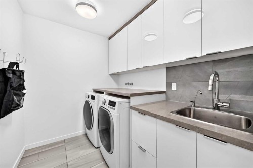 1743 8 Avenue Nw, Calgary, AB 