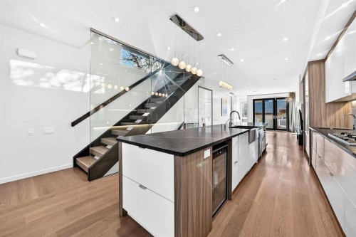 1743 8 Avenue Nw, Calgary, AB 