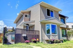 4111 58 Street NE Calgary, AB T1Y 4G1